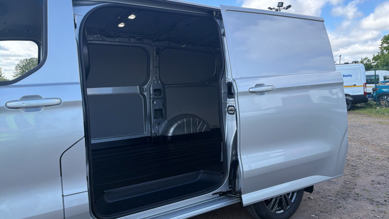 Ford Transit Custom 280 L1 Diesel Fwd 2.0 EcoBlue 136ps H1 Van Limited